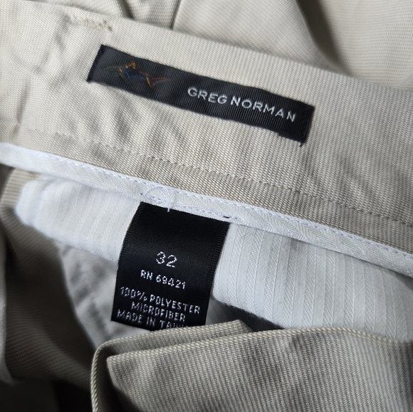 Greg Norman Gold Shorts - Picture 3 of 3